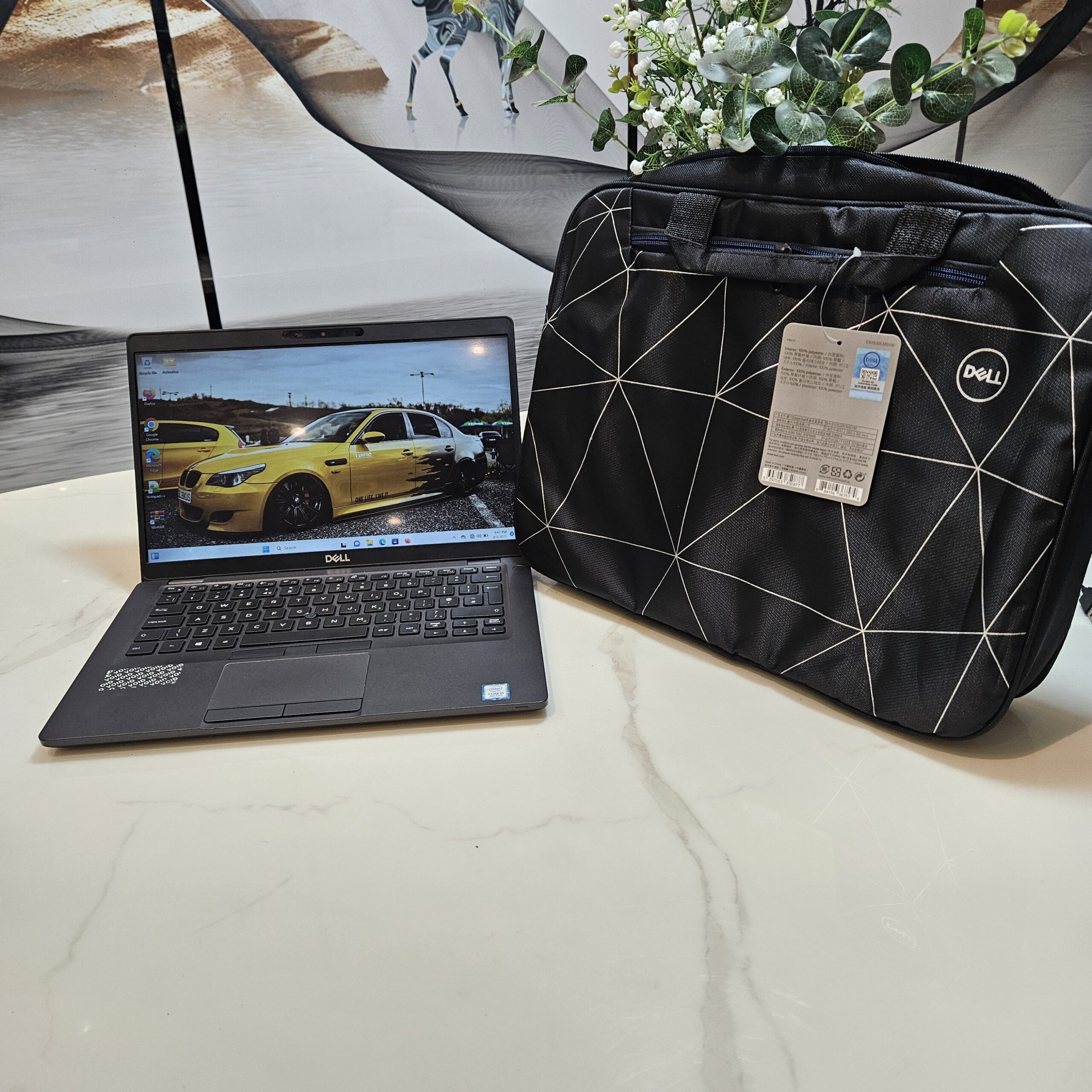 DELL LATITUDE 7400 i7 8TH GEN,16GB RAM,256 SSD PLUS BAG